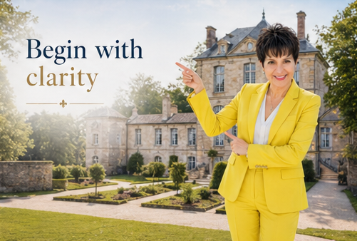 Buyer agent guiding international clients during a Paris apartment search