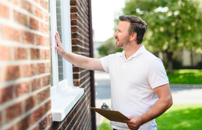 Property inspections and diagnostics reports in Paris real estate transactions