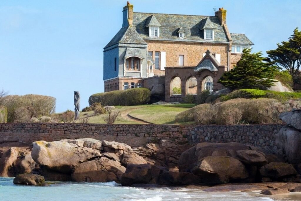 Canadian buyers purchasing property in France lifestyle and investment