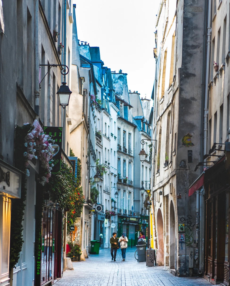 le-marais-3rd-4th-arrondissement-paris.webp